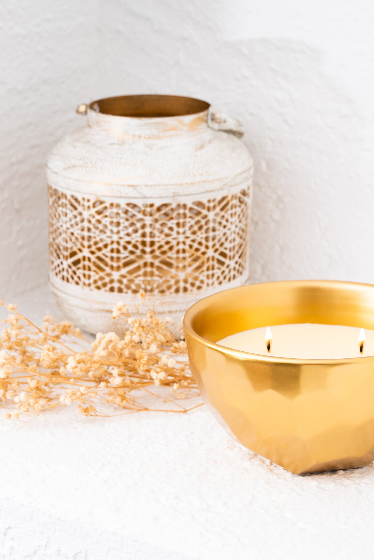 TOI GOLD LUXURY CANDLE - SPICY WOODY