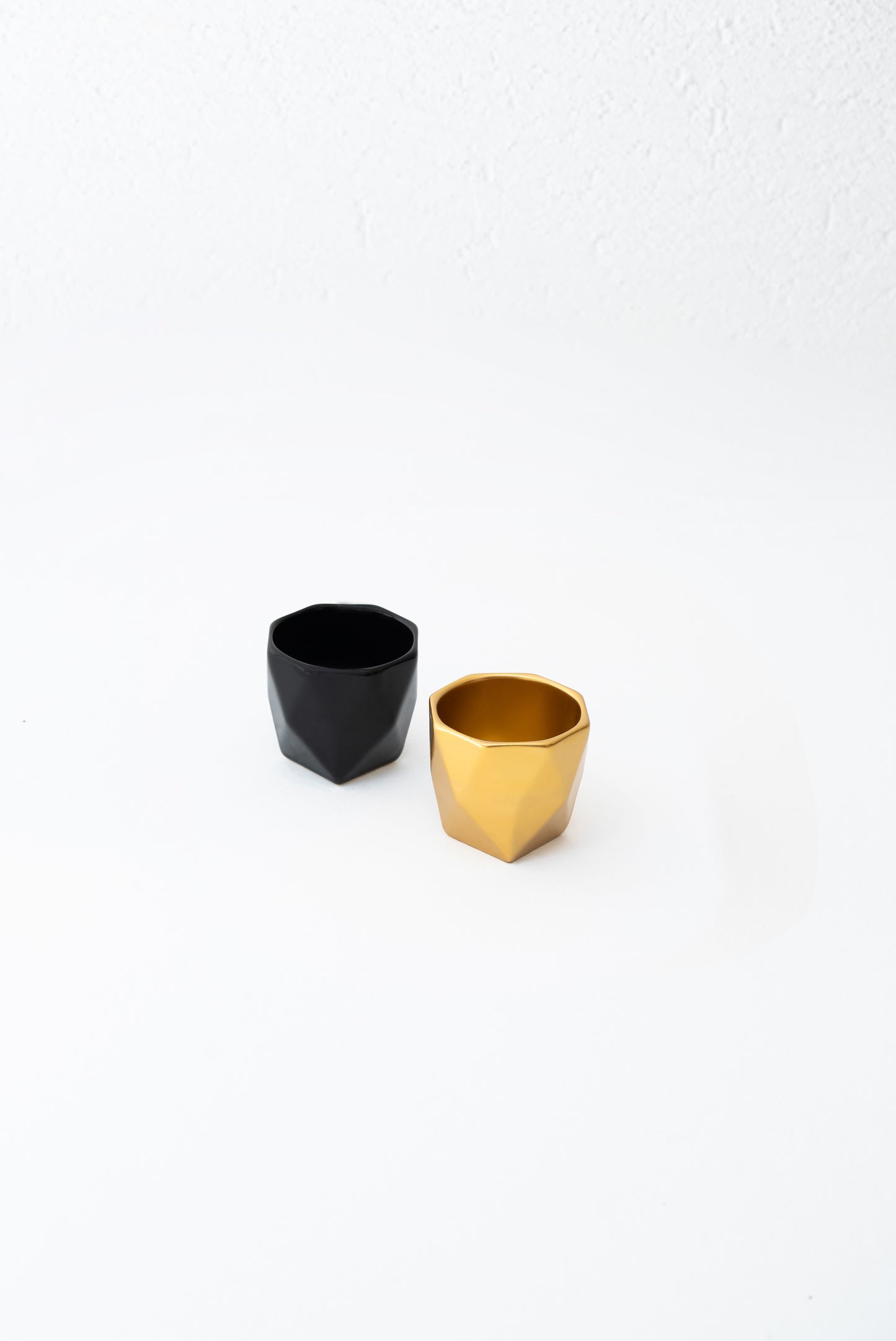 SET 1: MOI GOLD & MOI BLACK OBJET