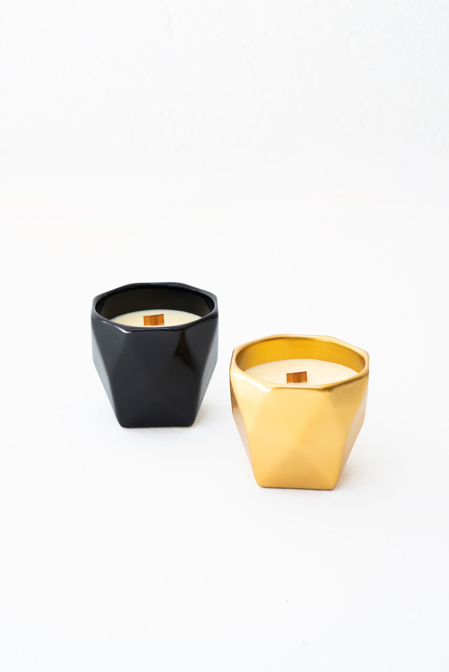 SET 2: MOI GOLD LUXURY CANDLE - FLORAL & MOI BLACK LUXURY CANDLE - SPICY WOODY