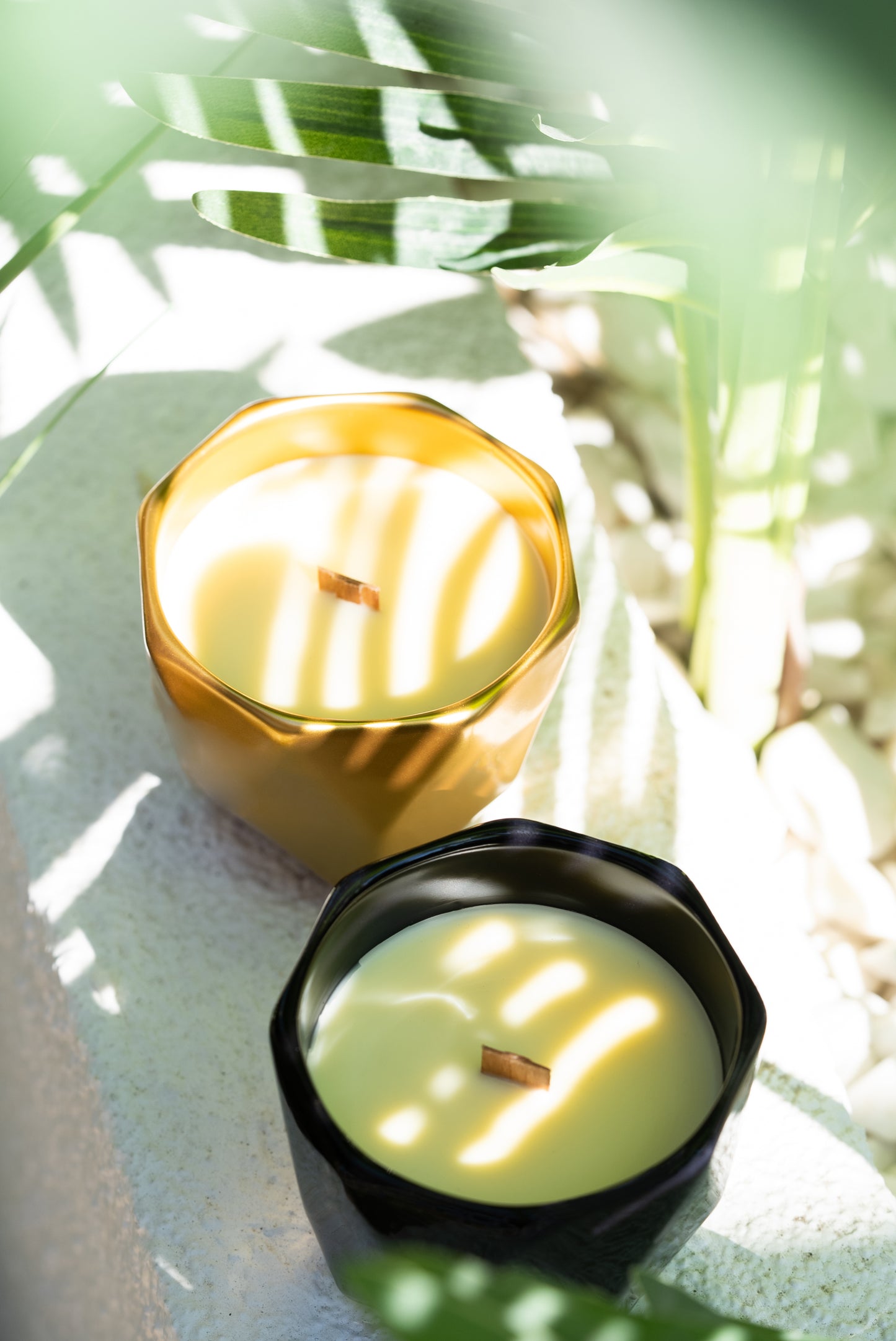 SET 2: MOI GOLD LUXURY CANDLE - FLORAL & MOI BLACK LUXURY CANDLE - SPICY WOODY