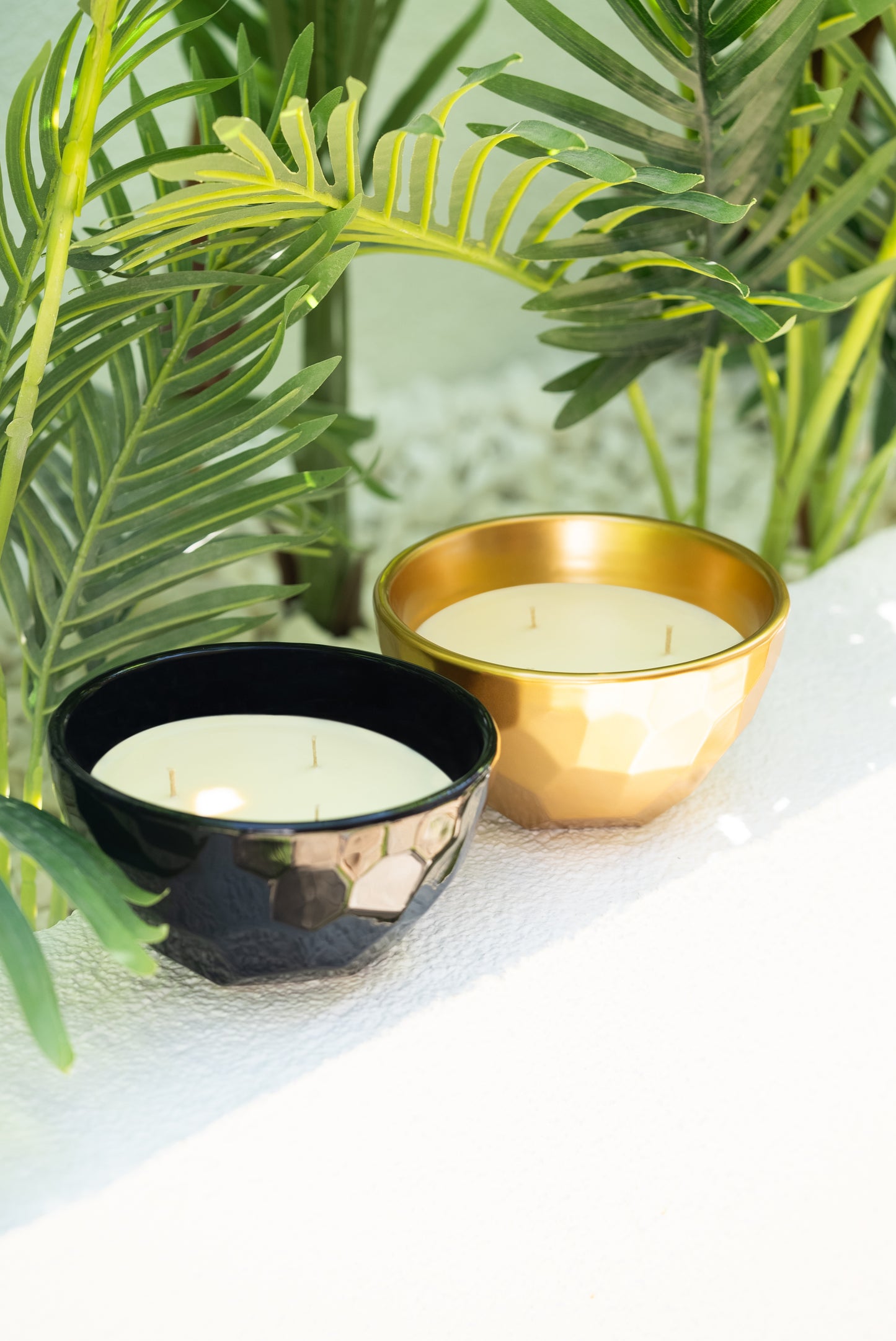 SET 5: TOI GOLD LUXURY CANDLE - FLORAL & TOI BLACK LUXURY CANDLE - SPICY WOODY